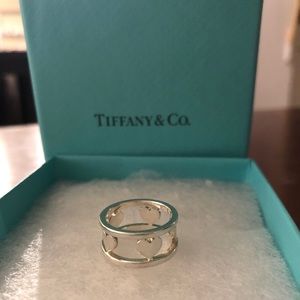 Tiffany & Co. hearts sterling silver ring size 5